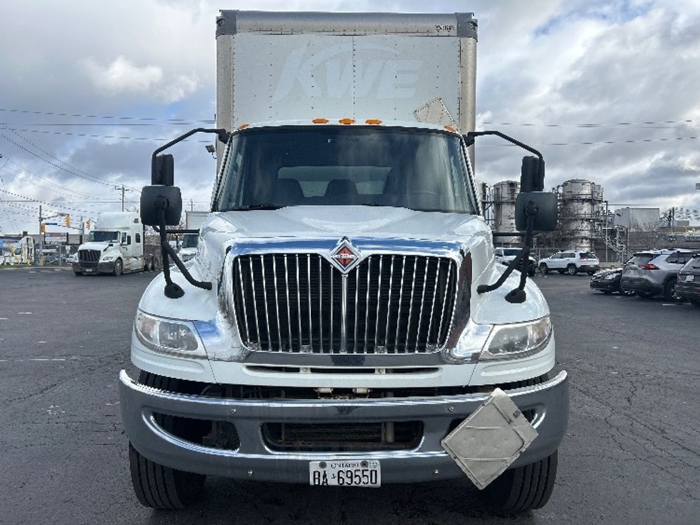 Medium Duty Box Truck-Light and Medium Duty Trucks-International-2020-MV607-Mississauga-ON-401,227\n\t\tkm-$ 52,500 - Image 2