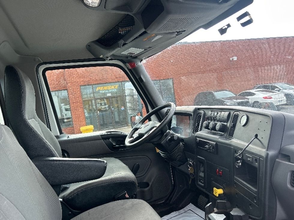 Medium Duty Box Truck-Light and Medium Duty Trucks-International-2020-MV607-Mississauga-ON-401,227\n\t\tkm-$ 52,500 - Image 21