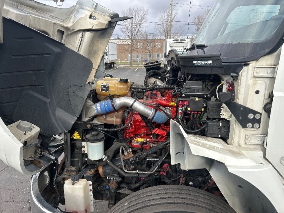 Medium Duty Box Truck-Light and Medium Duty Trucks-International-2020-MV607-Mississauga-ON-401,227\n\t\tkm-$ 52,500 - Image 23