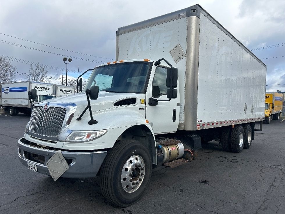 Medium Duty Box Truck-Light and Medium Duty Trucks-International-2020-MV607-Mississauga-ON-401,227\n\t\tkm-$ 52,500 - Image 3