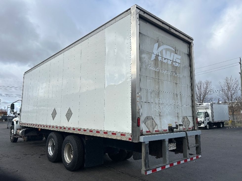 Medium Duty Box Truck-Light and Medium Duty Trucks-International-2020-MV607-Mississauga-ON-401,227\n\t\tkm-$ 52,500 - Image 6