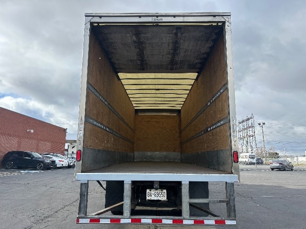 Medium Duty Box Truck-Light and Medium Duty Trucks-International-2020-MV607-Mississauga-ON-401,227\n\t\tkm-$ 52,500 - Image 8