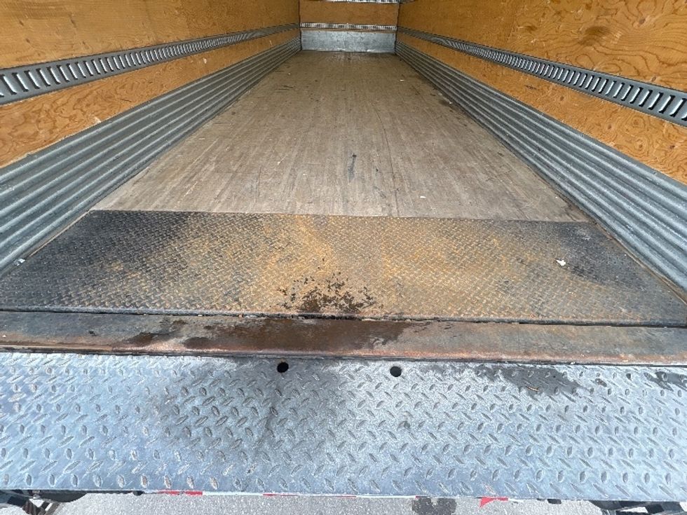 Medium Duty Box Truck-Light and Medium Duty Trucks-International-2020-MV607-Mississauga-ON-418,298\n\t\tkm-$ 46,250 - Image 10