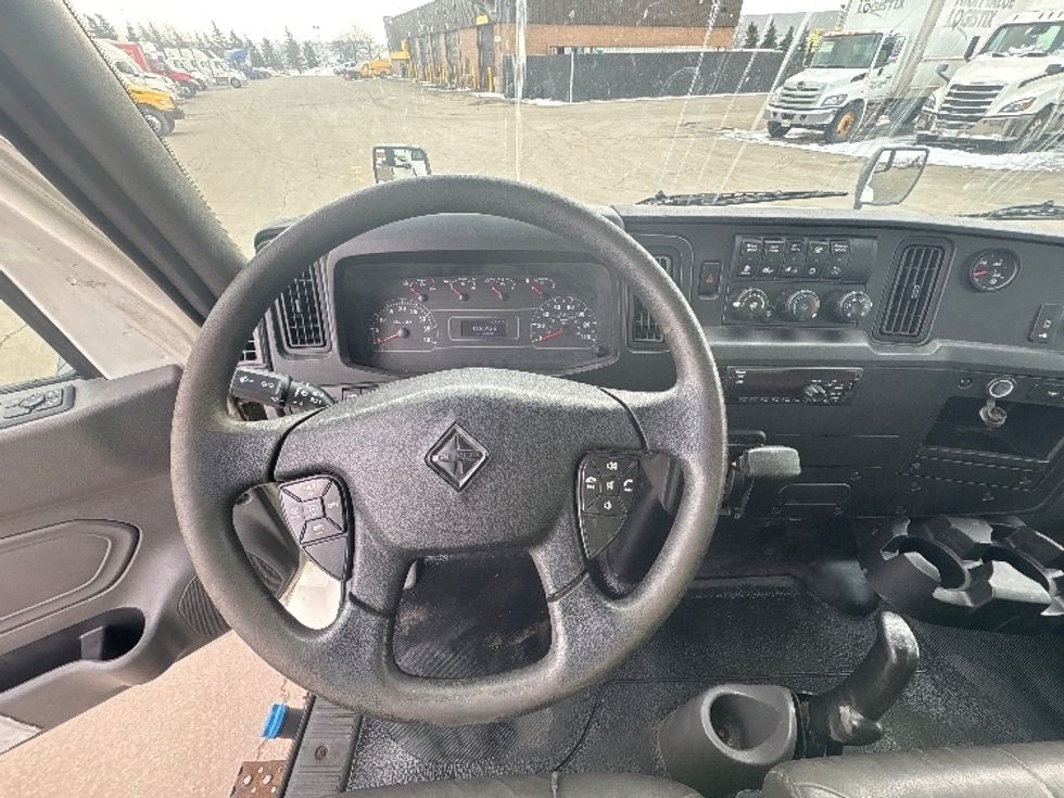 Medium Duty Box Truck-Light and Medium Duty Trucks-International-2020-MV607-Mississauga-ON-418,298\n\t\tkm-$ 46,250 - Image 18