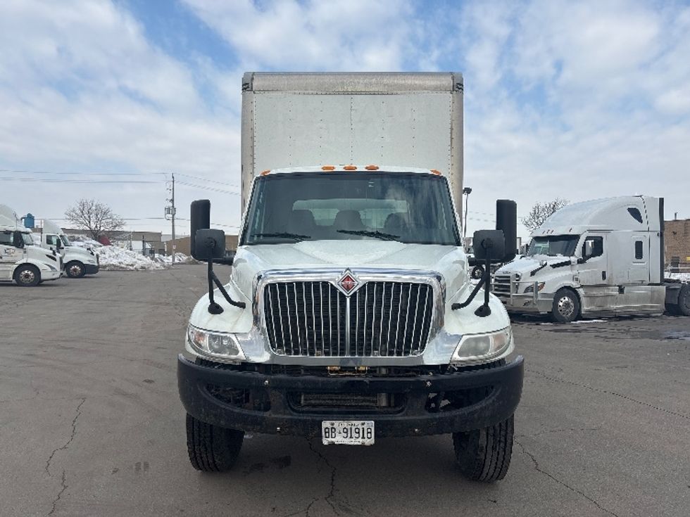 Medium Duty Box Truck-Light and Medium Duty Trucks-International-2020-MV607-Mississauga-ON-418,298\n\t\tkm-$ 46,250 - Image 2