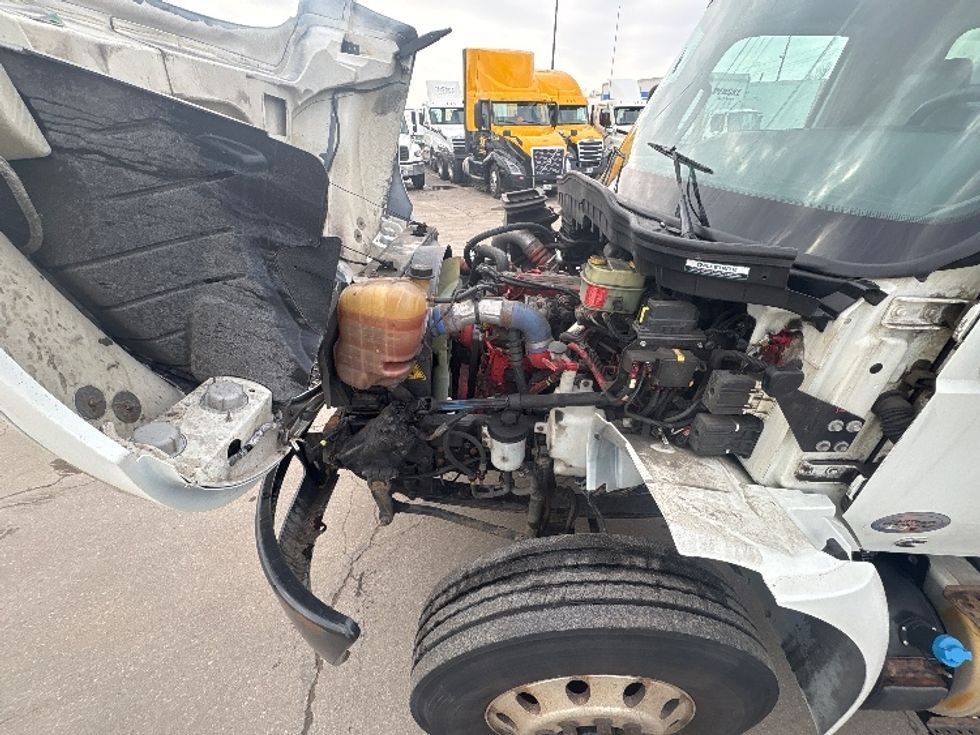 Medium Duty Box Truck-Light and Medium Duty Trucks-International-2020-MV607-Mississauga-ON-418,298\n\t\tkm-$ 46,250 - Image 24