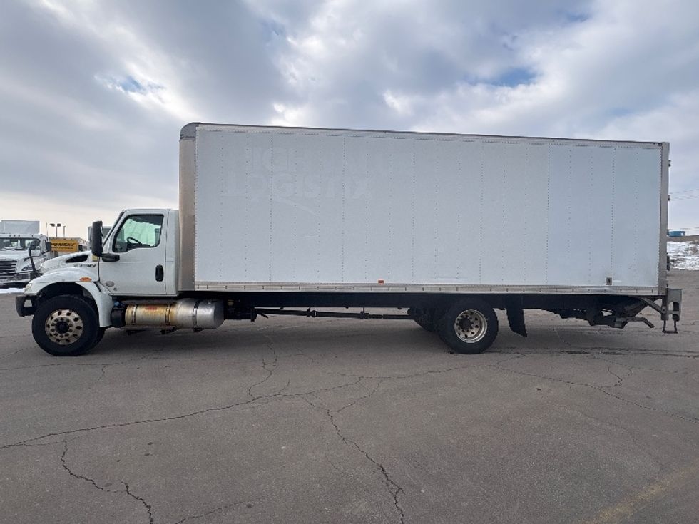 Medium Duty Box Truck-Light and Medium Duty Trucks-International-2020-MV607-Mississauga-ON-418,298\n\t\tkm-$ 46,250 - Image 4