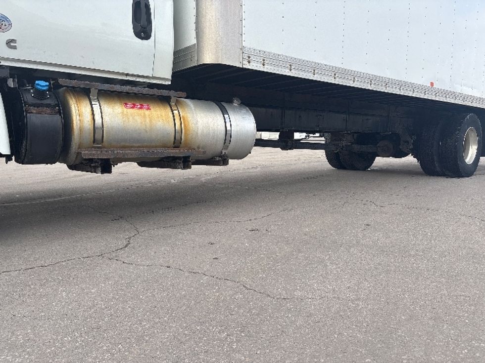 Medium Duty Box Truck-Light and Medium Duty Trucks-International-2020-MV607-Mississauga-ON-418,298\n\t\tkm-$ 46,250 - Image 6