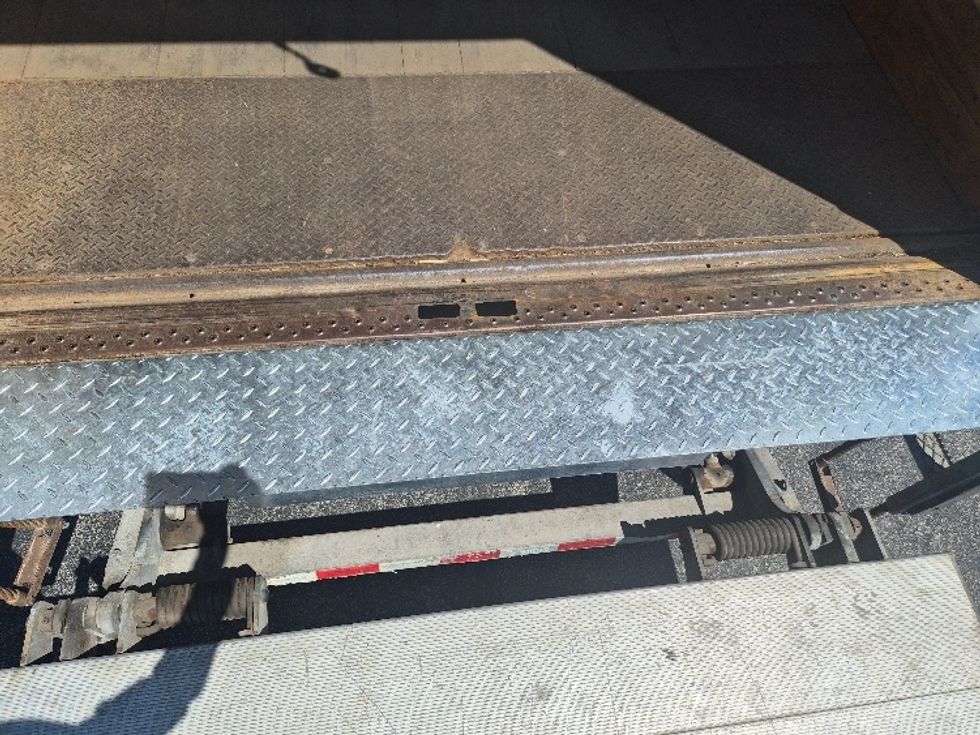 Medium Duty Box Truck-Light and Medium Duty Trucks-International-2020-MV607-Mississauga-ON-461,769\n\t\tkm-$ 38,250 - Image 10