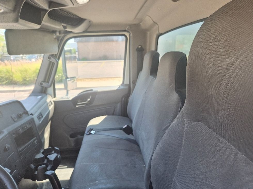 Medium Duty Box Truck-Light and Medium Duty Trucks-International-2020-MV607-Mississauga-ON-461,769\n\t\tkm-$ 38,250 - Image 19