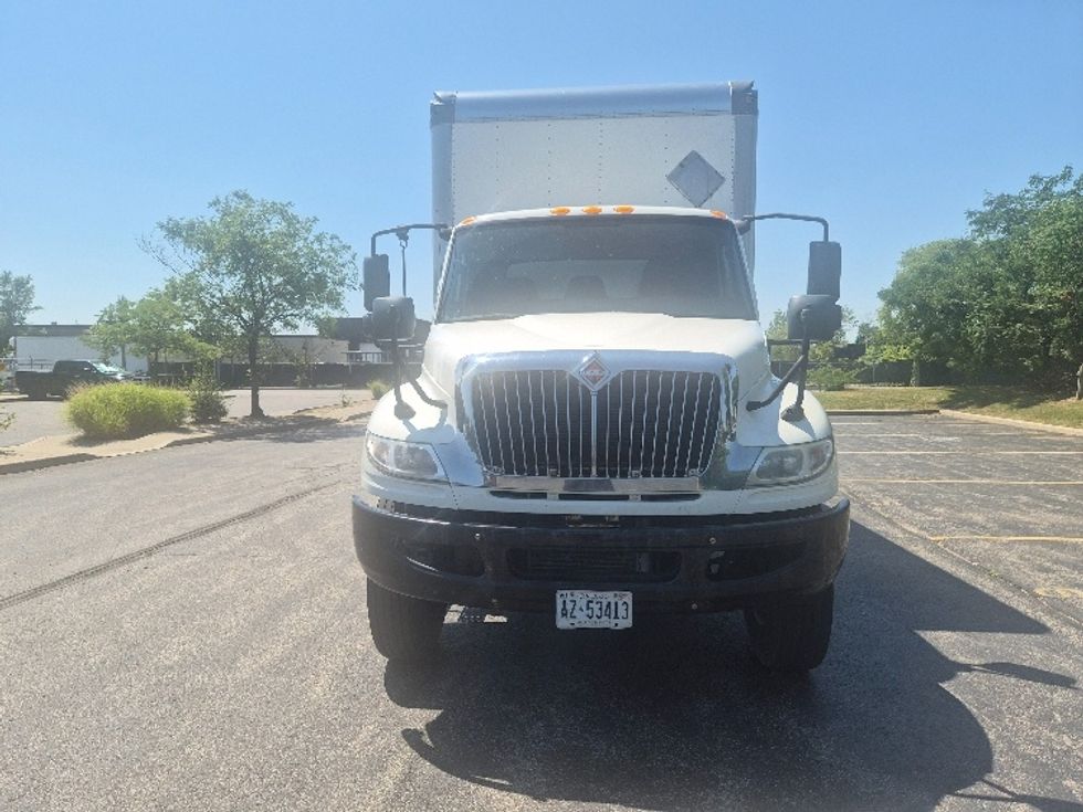 Medium Duty Box Truck-Light and Medium Duty Trucks-International-2020-MV607-Mississauga-ON-461,769\n\t\tkm-$ 38,250 - Image 2