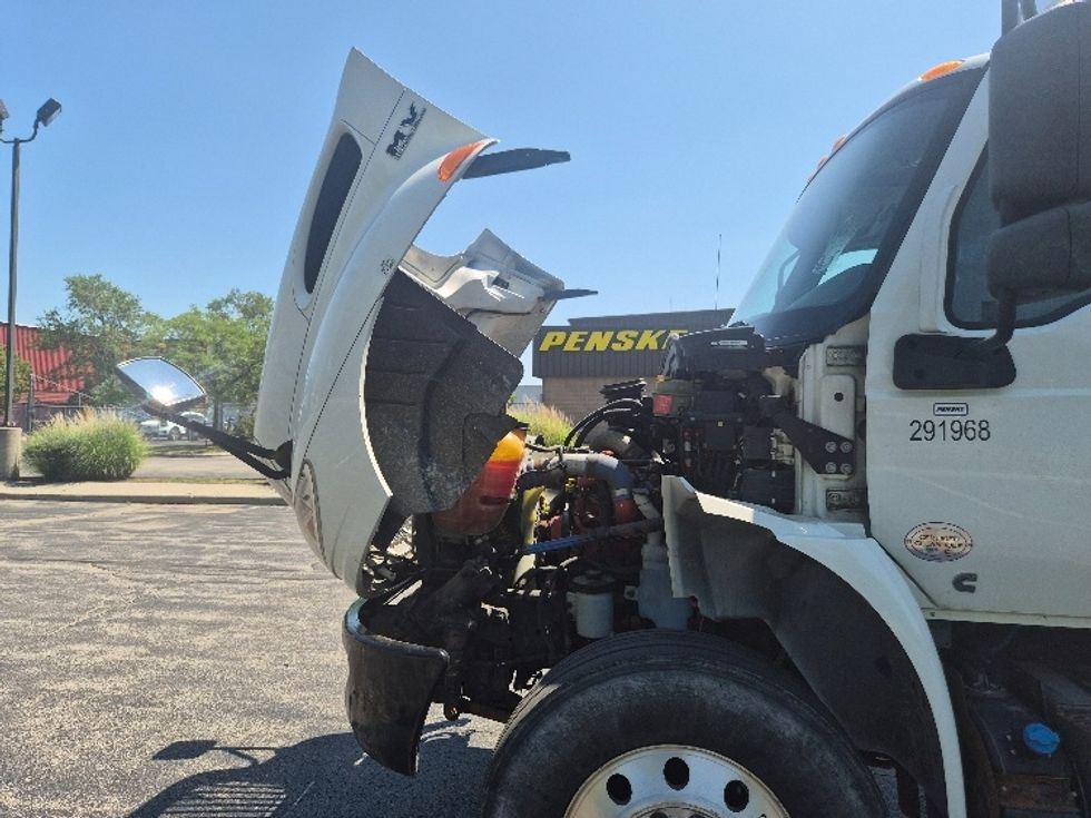 Medium Duty Box Truck-Light and Medium Duty Trucks-International-2020-MV607-Mississauga-ON-461,769\n\t\tkm-$ 38,250 - Image 24