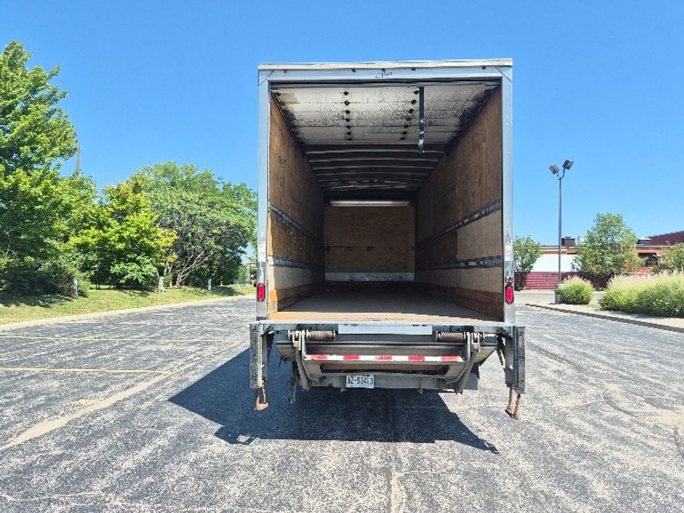 Medium Duty Box Truck-Light and Medium Duty Trucks-International-2020-MV607-Mississauga-ON-461,769\n\t\tkm-$ 38,250 - Image 8