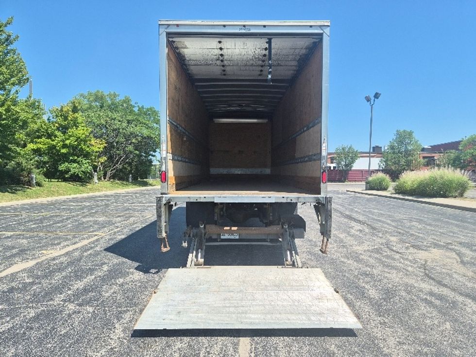 Medium Duty Box Truck-Light and Medium Duty Trucks-International-2020-MV607-Mississauga-ON-461,769\n\t\tkm-$ 38,250 - Image 9