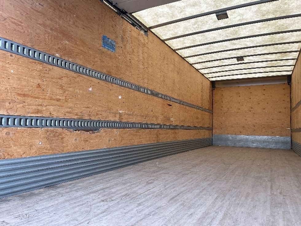 Medium Duty Box Truck-Light and Medium Duty Trucks-International-2020-MV607-Mississauga-ON-99,991\n\t\tkm-$ 82,250 - Image 11
