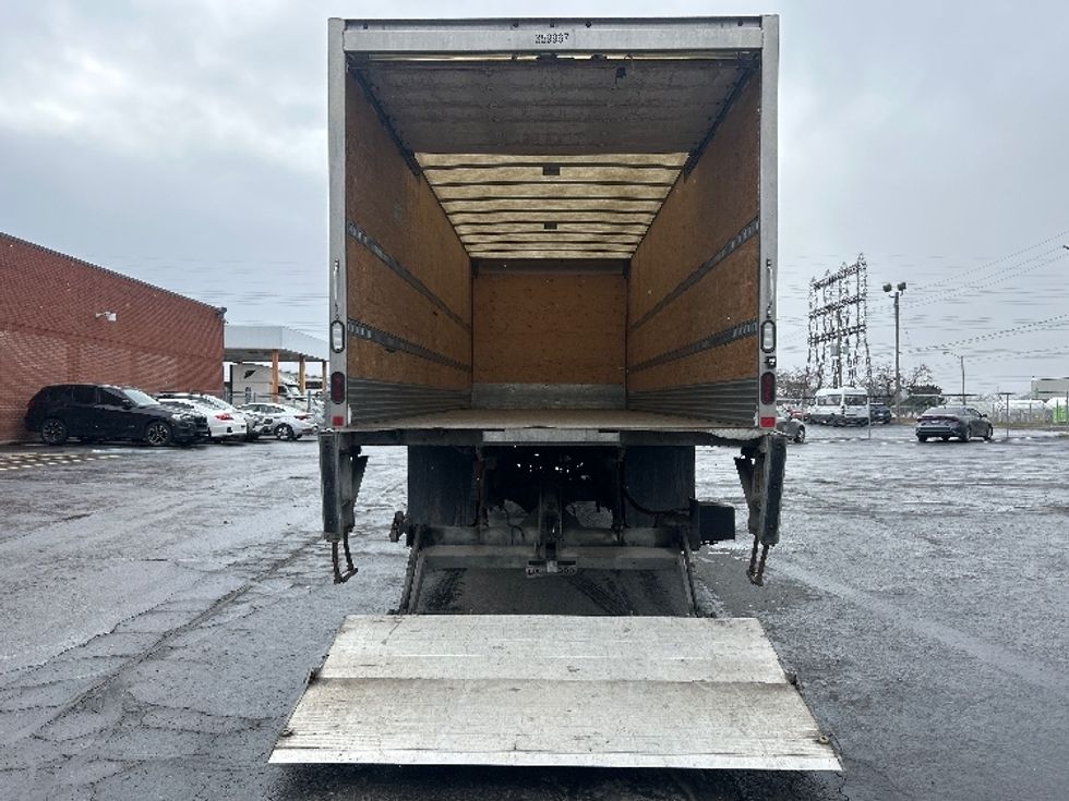 Medium Duty Box Truck-Light and Medium Duty Trucks-International-2020-MV607-Mississauga-ON-99,991\n\t\tkm-$ 82,250 - Image 9