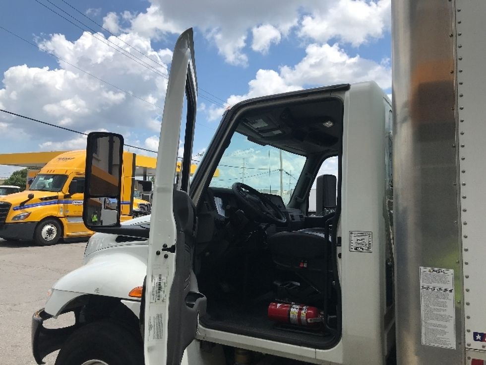 Medium Duty Box Truck-Light and Medium Duty Trucks-International-2020-MV607-Moberly-MO-57,724\n\t\tmiles-$ 67,500 - Image 16