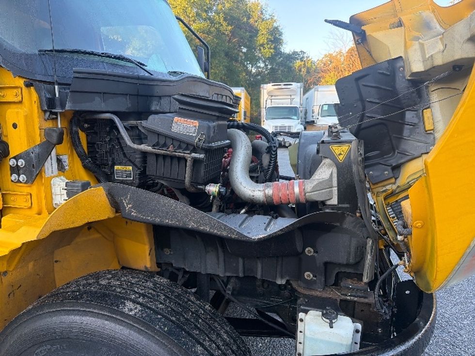 Medium Duty Box Truck-Light and Medium Duty Trucks-International-2020-MV607-Mobile-AL-160,525\n\t\tmiles-$ 34,500 - Image 23