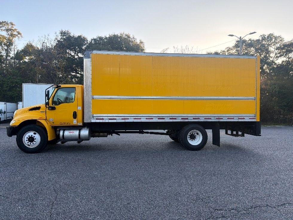 Medium Duty Box Truck-Light and Medium Duty Trucks-International-2020-MV607-Mobile-AL-160,525\n\t\tmiles-$ 34,500 - Image 4