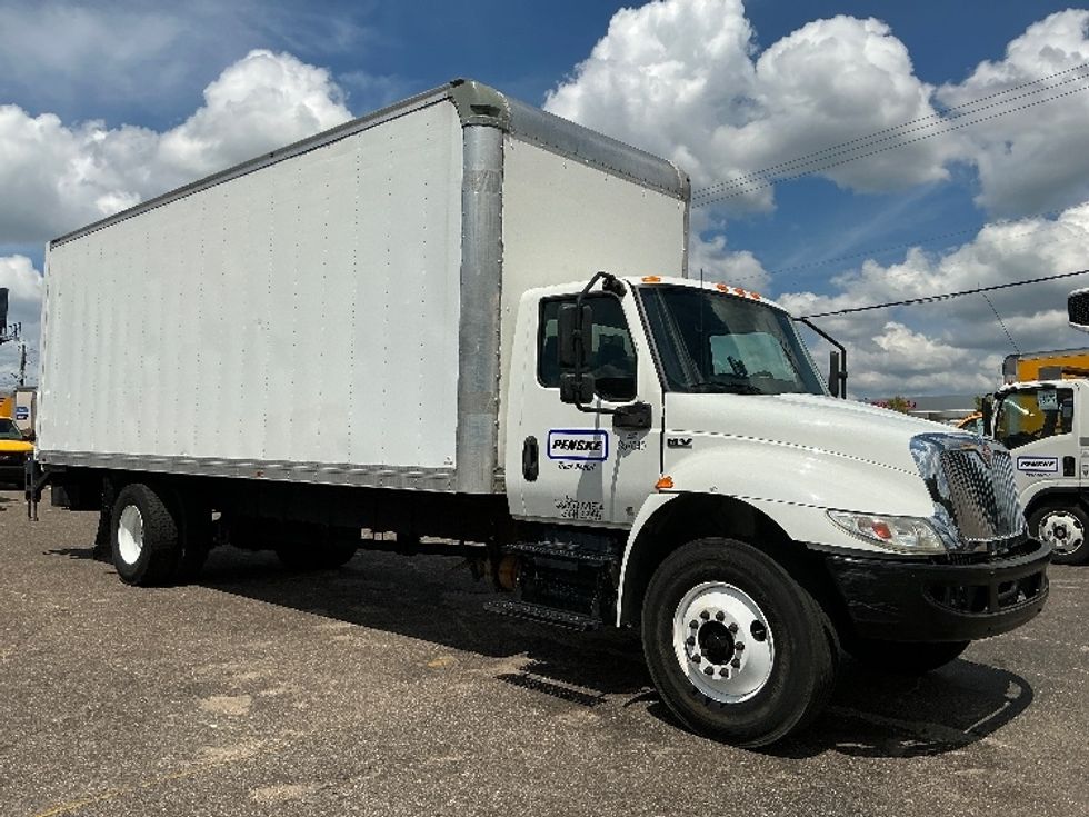Medium Duty Box Truck-Light and Medium Duty Trucks-International-2020-MV607-Mobile-AL-76,643\n\t\tmiles-$ 62,750 - Image 1
