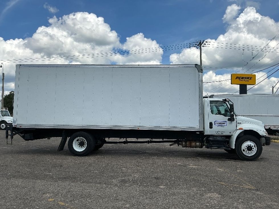 Medium Duty Box Truck-Light and Medium Duty Trucks-International-2020-MV607-Mobile-AL-76,643\n\t\tmiles-$ 62,750 - Image 15