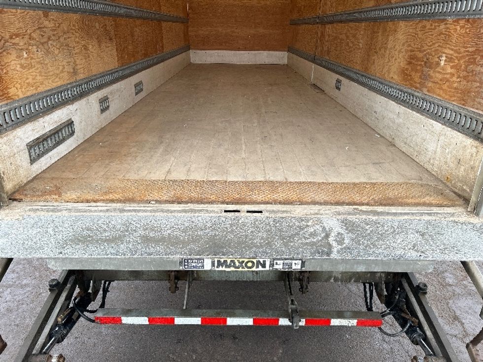 Medium Duty Box Truck-Light and Medium Duty Trucks-International-2020-MV607-Moncton-NB-260,530\n\t\tkm-$ 63,000 - Image 10