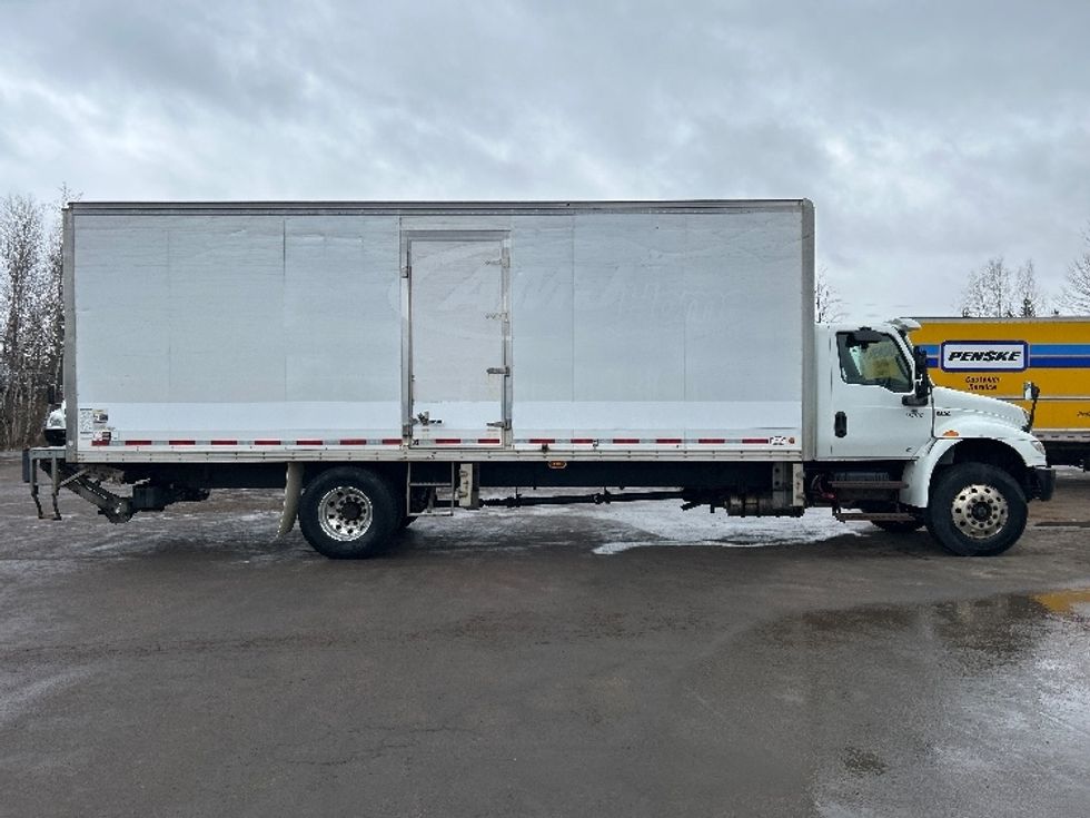 Medium Duty Box Truck-Light and Medium Duty Trucks-International-2020-MV607-Moncton-NB-260,530\n\t\tkm-$ 63,000 - Image 15