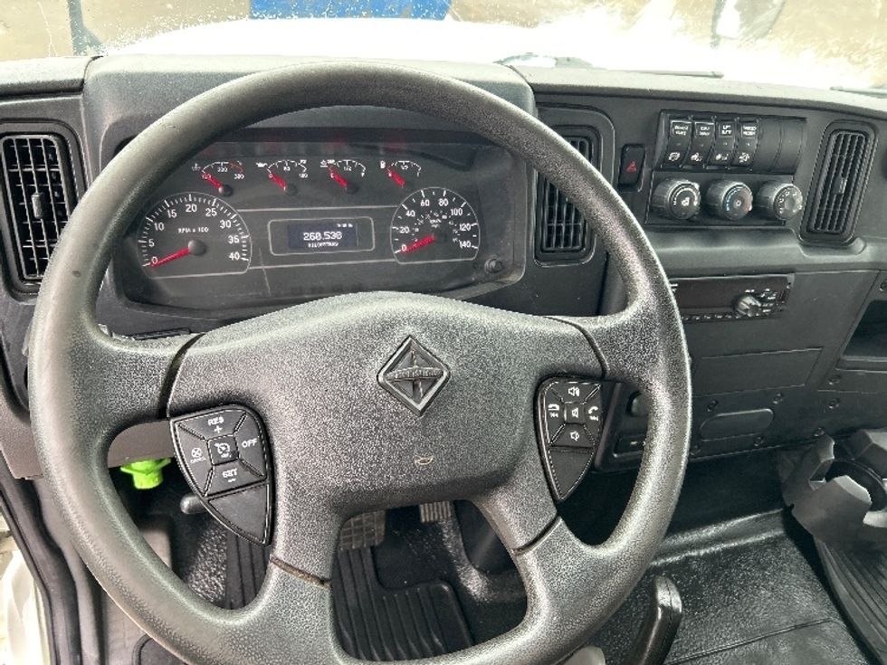 Medium Duty Box Truck-Light and Medium Duty Trucks-International-2020-MV607-Moncton-NB-260,530\n\t\tkm-$ 63,000 - Image 18