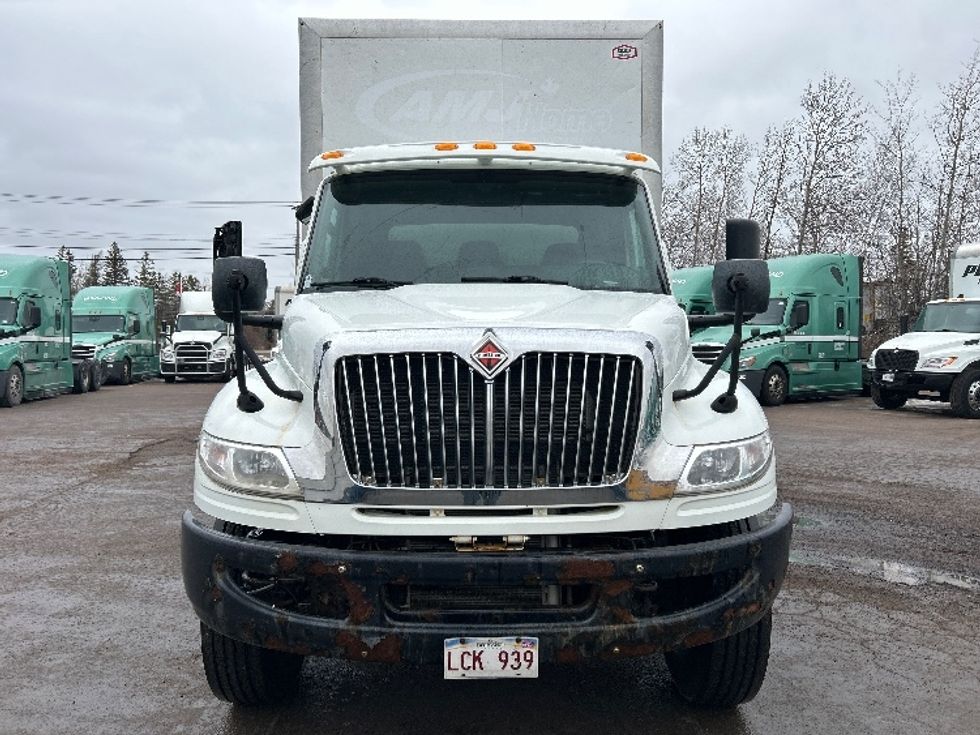 Medium Duty Box Truck-Light and Medium Duty Trucks-International-2020-MV607-Moncton-NB-260,530\n\t\tkm-$ 63,000 - Image 2