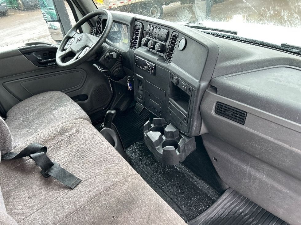 Medium Duty Box Truck-Light and Medium Duty Trucks-International-2020-MV607-Moncton-NB-260,530\n\t\tkm-$ 63,000 - Image 22