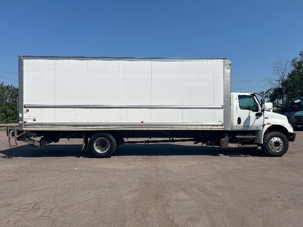 Medium Duty Box Truck-Light and Medium Duty Trucks-International-2020-MV607-Moncton-NB-284,775\n\t\tkm-$ 51,750 - Image 14