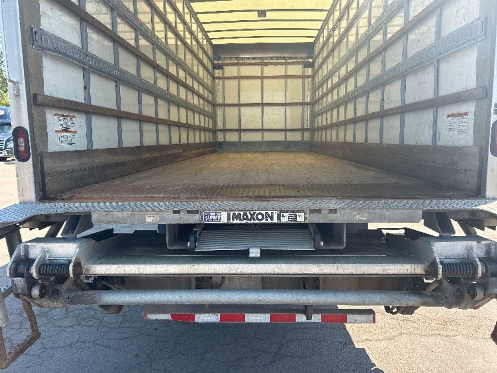 Medium Duty Box Truck-Light and Medium Duty Trucks-International-2020-MV607-Moncton-NB-284,775\n\t\tkm-$ 51,750 - Image 9