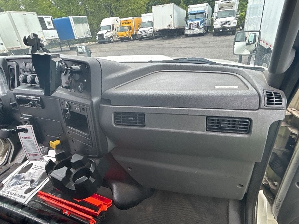 Medium Duty Box Truck-Light and Medium Duty Trucks-International-2020-MV607-Montgomery-NY-228,526\n\t\tmiles-$ 12,500 - Image 21