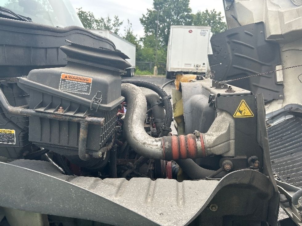Medium Duty Box Truck-Light and Medium Duty Trucks-International-2020-MV607-Montgomery-NY-228,526\n\t\tmiles-$ 12,500 - Image 23