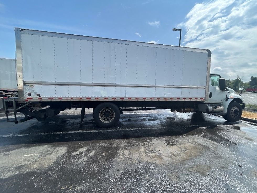Medium Duty Box Truck-Light and Medium Duty Trucks-International-2020-MV607-Montgomery-NY-236,032\n\t\tmiles-$ 12,500 - Image 15