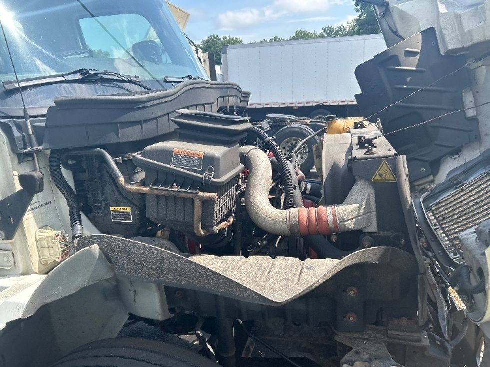 Medium Duty Box Truck-Light and Medium Duty Trucks-International-2020-MV607-Montgomery-NY-236,032\n\t\tmiles-$ 12,500 - Image 23