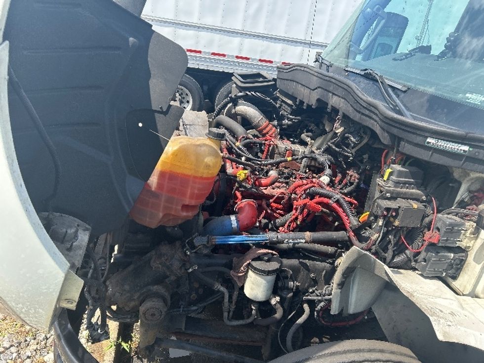 Medium Duty Box Truck-Light and Medium Duty Trucks-International-2020-MV607-Montgomery-NY-236,032\n\t\tmiles-$ 12,500 - Image 24
