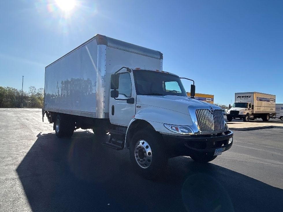 Medium Duty Box Truck-Light and Medium Duty Trucks-International-2020-MV607-Montgomery-NY-70,140\n\t\tmiles-$ 49,250 - Image 1