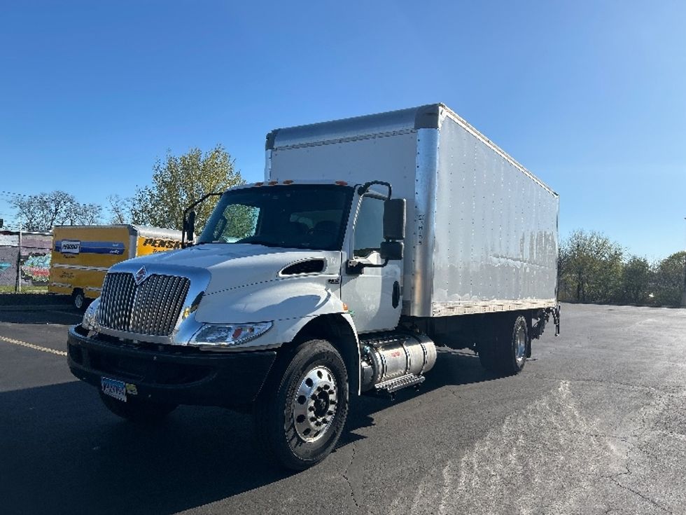 Medium Duty Box Truck-Light and Medium Duty Trucks-International-2020-MV607-Montgomery-NY-70,140\n\t\tmiles-$ 49,250 - Image 3