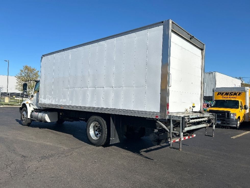 Medium Duty Box Truck-Light and Medium Duty Trucks-International-2020-MV607-Montgomery-NY-70,140\n\t\tmiles-$ 49,250 - Image 6