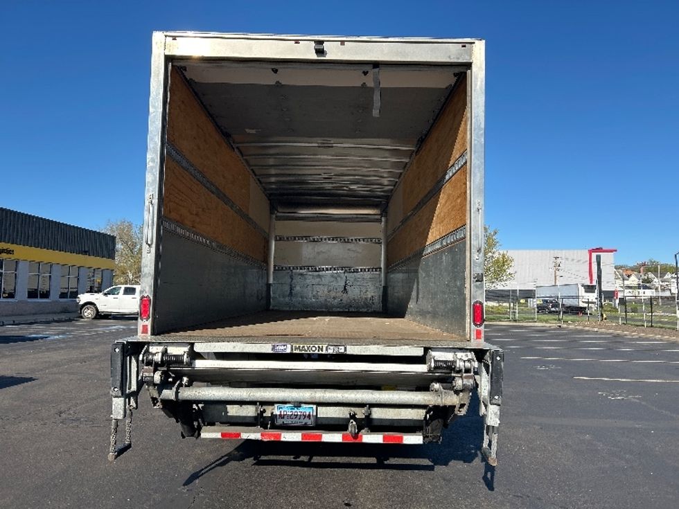 Medium Duty Box Truck-Light and Medium Duty Trucks-International-2020-MV607-Montgomery-NY-70,140\n\t\tmiles-$ 49,250 - Image 8