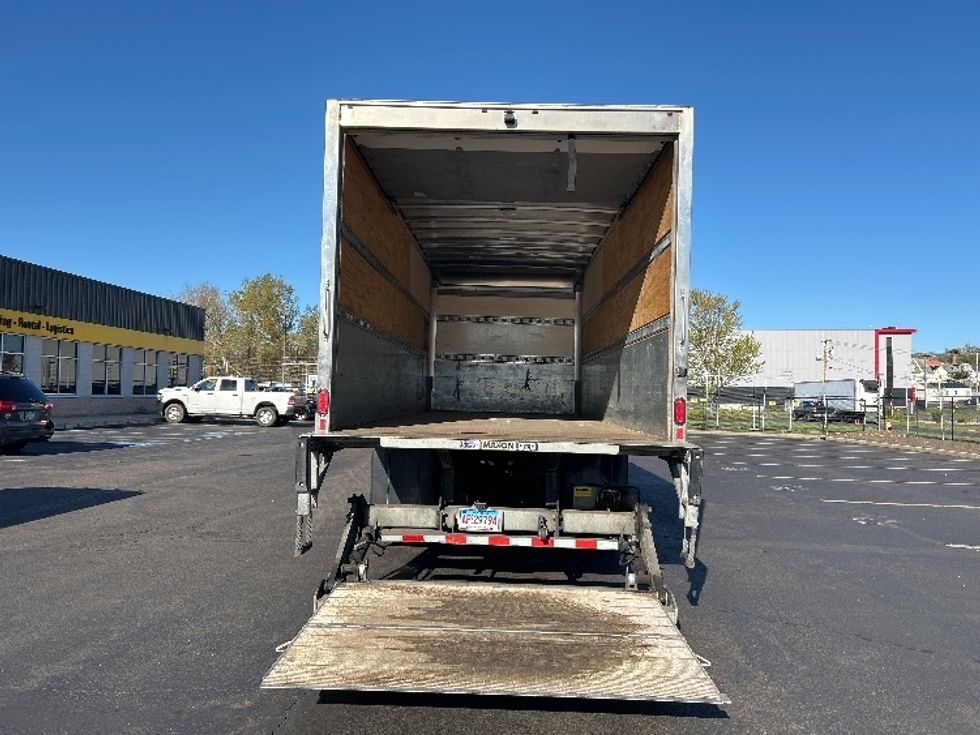 Medium Duty Box Truck-Light and Medium Duty Trucks-International-2020-MV607-Montgomery-NY-70,140\n\t\tmiles-$ 49,250 - Image 9