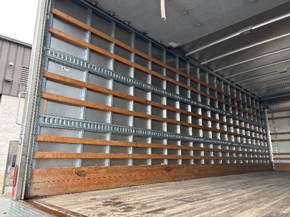 Medium Duty Box Truck-Light and Medium Duty Trucks-International-2020-MV607-Montgomery-NY-84,582\n\t\tmiles-$ 64,250 - Image 11