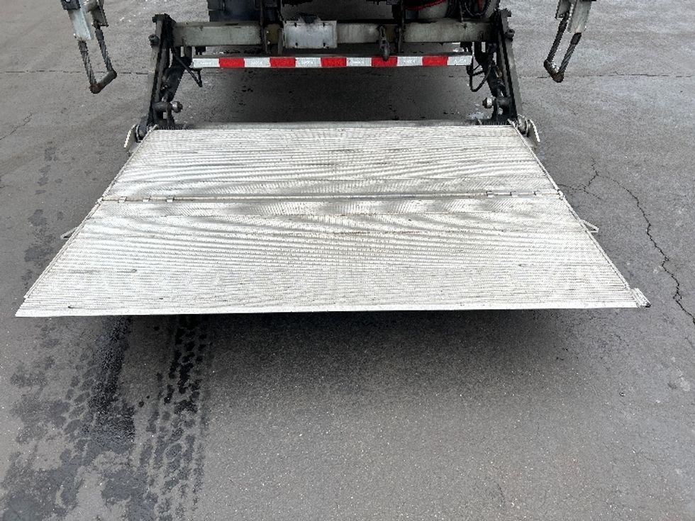 Medium Duty Box Truck-Light and Medium Duty Trucks-International-2020-MV607-Montgomery-NY-84,582\n\t\tmiles-$ 64,250 - Image 25