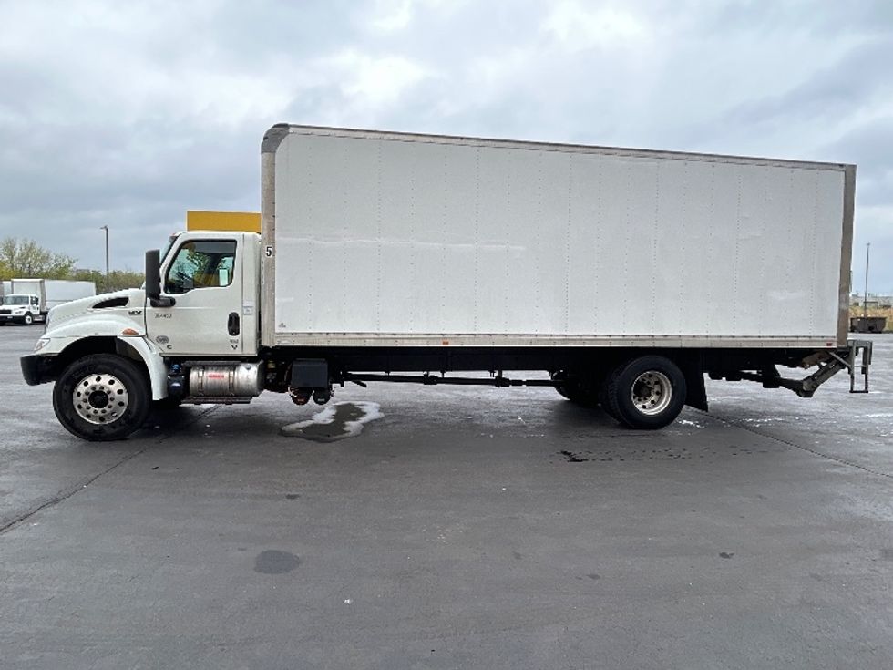 Medium Duty Box Truck-Light and Medium Duty Trucks-International-2020-MV607-Montgomery-NY-84,582\n\t\tmiles-$ 64,250 - Image 4