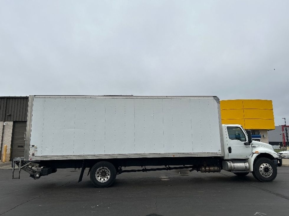 Medium Duty Box Truck-Light and Medium Duty Trucks-International-2020-MV607-Montgomery-NY-96,746\n\t\tmiles-$ 55,250 - Image 15