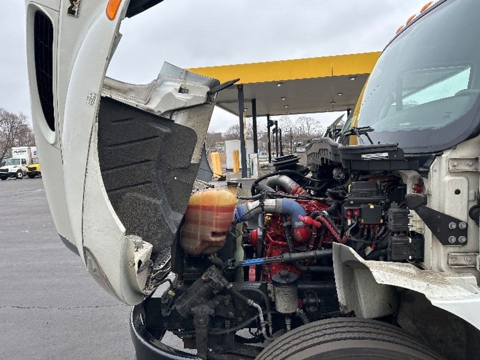 Medium Duty Box Truck-Light and Medium Duty Trucks-International-2020-MV607-Montgomery-NY-96,746\n\t\tmiles-$ 55,250 - Image 24