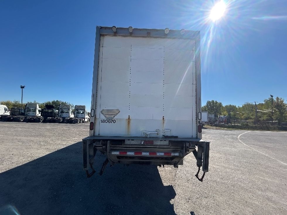 Medium Duty Box Truck-Light and Medium Duty Trucks-International-2020-MV607-Montreal-PQ-408,759\n\t\tkm-$ 37,250 - Image 7