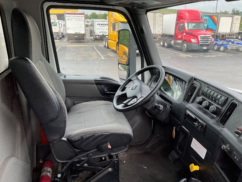 Medium Duty Box Truck-Light and Medium Duty Trucks-International-2020-MV607-Mount Pleasant-PA-57,393\n\t\tmiles-$ 67,000 - Image 21