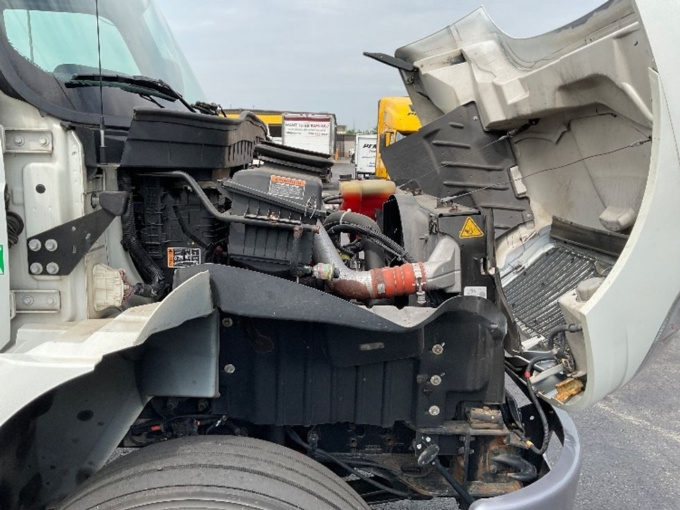 Medium Duty Box Truck-Light and Medium Duty Trucks-International-2020-MV607-Mount Pleasant-PA-57,393\n\t\tmiles-$ 67,000 - Image 22